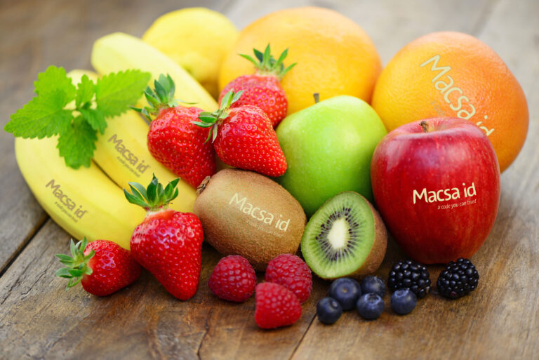 AdobeStock_147027097-frutas-mas-logos